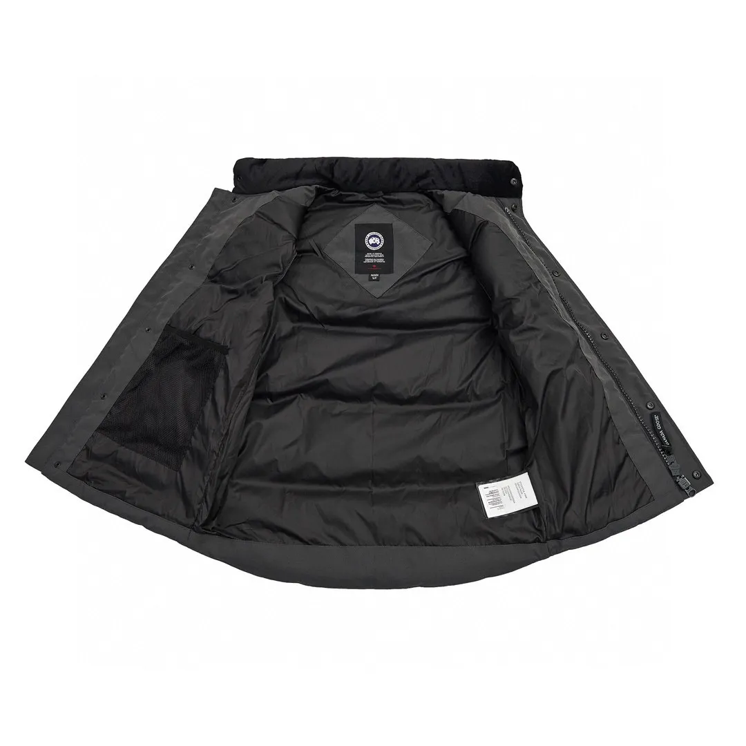 P360 Gray] Canada Goose Canada Goose #Freestyle Crew 4154M Men’s and Women’s Vest Down# ➖ Genuine synchronous anti-counterfeiting chip sensor! ➖ Imported Behringer embroidery machine to customize 10,000-needle embroidery logo! ➖ Imported 21-count polyester-cotton blended original fabric, using Feather-Light 10D waterproof coating fabric, made of 84.5% polyester fiber and 15.5% cotton, 100% the best feel in the entire network! ➖ The genuine official website uses the national standard 80 white duck down, and will never be misled by false claims such as 90 down or goose down! ➖ 100% nylon nylon lining with double double-layer sealing design to prevent velvet from running away. Top-grade polar fleece is used in the collar and pockets to keep warm and comfortable! ➖ Yoshida YKK provides original custom-made electroplated sliders. YKK two-way lockable zippers are tight and smooth and will not peel off paint! ➖ 3M composite original Velcro is durable, and all accessories and hardware are disassembled and customized! ⛔No slander, no exaggeration, no need for too much copywriting, because it is focused, it is professional!  SIZE: XS S M L XL XXL